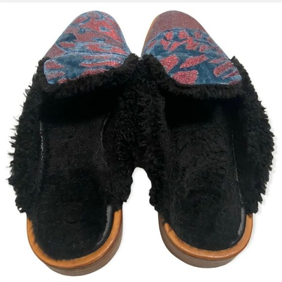 Free People  - Picture 10 of 12